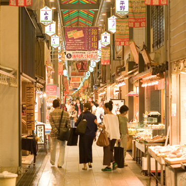 写真：京都の台所 錦市場